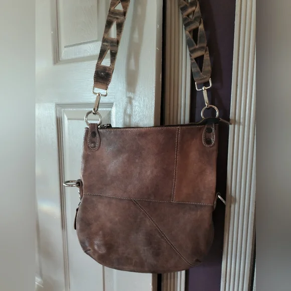 Bed Stu Tahiti Rustic Taupe - Picture 3 of 9